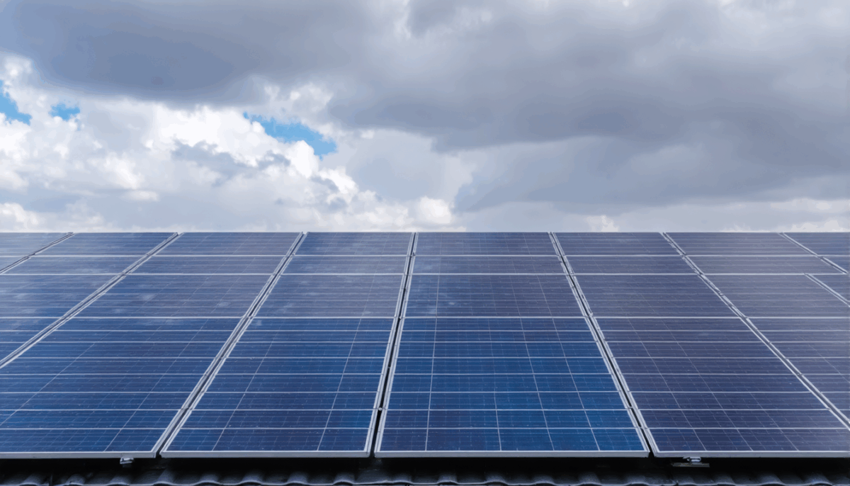 découvrez les principaux inconvénients des panneaux solaires et les points essentiels à prendre en compte avant d'investir dans cette solution énergétique. analysez les limites, les coûts et les contraintes d'installation pour faire un choix éclairé.