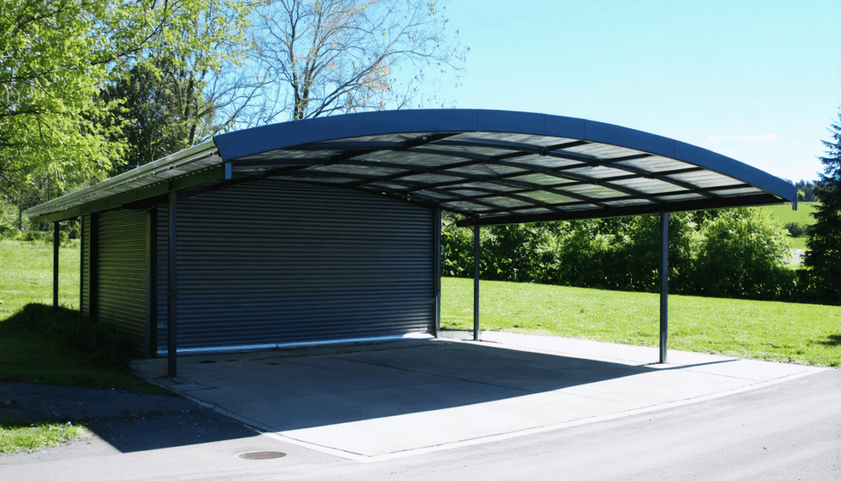 découvrez les critères clés à prendre en compte avant de choisir un carport solaire pour optimiser votre investissement et profiter pleinement de l'énergie solaire.